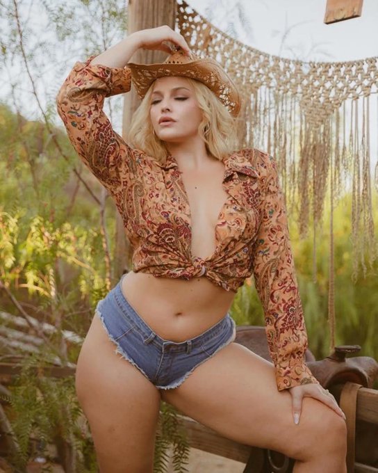 OnlyFans https://t.co/u3IOstn0SM https://t.co/HGSQrPTCwv