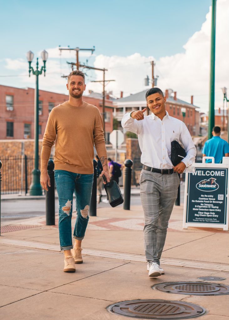 eplocomotivefc's tweet photo. Look who just pulled up to the function 📸

#Push4Playoffs #VamosLocos #VamosElPaso https://t.co/mLtYy1iX0z