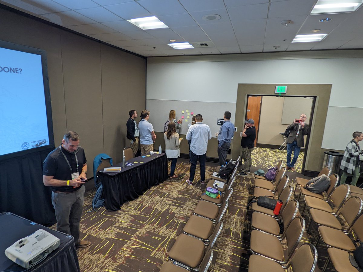 URISAVC's tweet image. Beginning an #affinitymapping exercise 

What keeps you from doing your work?