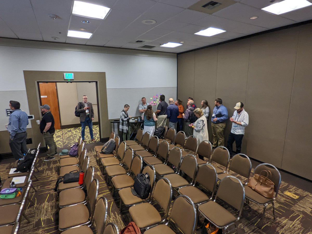 URISAVC's tweet image. Beginning an #affinitymapping exercise 

What keeps you from doing your work?