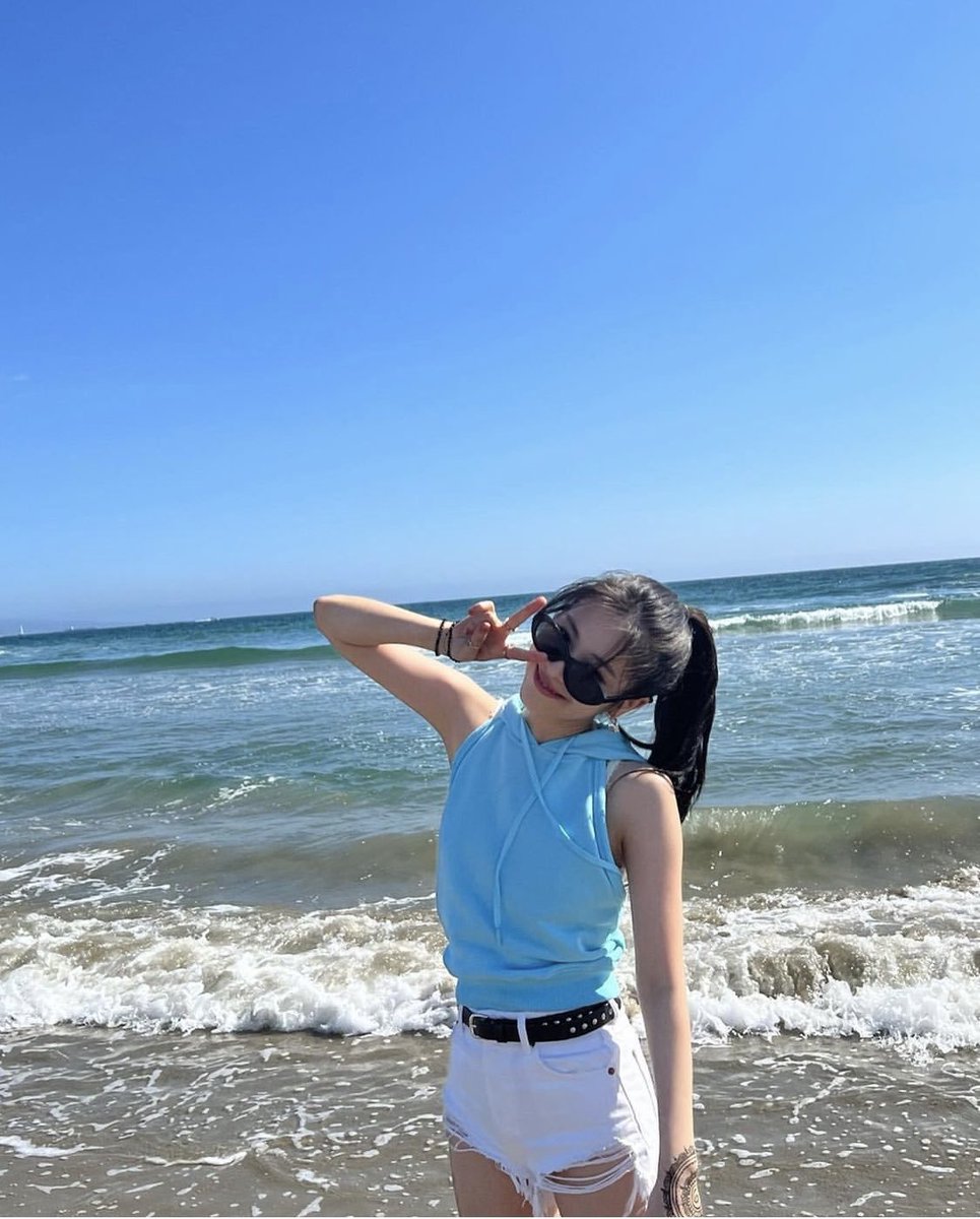 hopestrials's tweet photo. hello! nuri here, your local lighthouse keeper. looking for new moots to bug. leave a trace and i'll come find you.

[ #krp #itzyrp #krp21 #kpoprp #openrp @flrpverse @krpverse @englishrpers @ocrpbuddies ] https://t.co/McmaxZxAmF