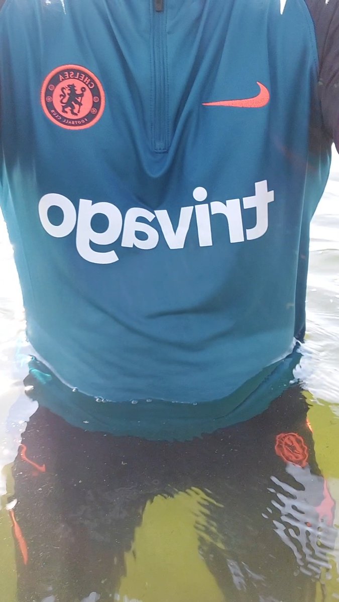 WetWaterman's tweet photo. @Cas_trackieboy You should get it wet! https://t.co/064s1LMpCM