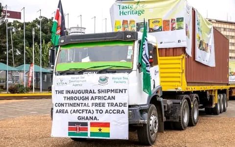 MeneWamkele's tweet photo. Today I took part in a historic event, a momentous ceremony took place in Nairobi: the first shipment under the #AfCFTA
Under the leadership of H.E. @WilliamsRuto the first consignment under the Agreement was shipped to Ghana. @KetepaLtd exported tea under the #AfCFTA preferences https://t.co/ABdIthGKe1