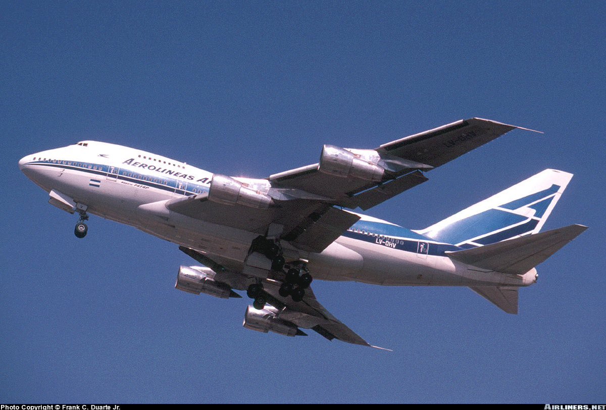 An Aerolineas Argentina’s B747-SP seen here in this photo at Los Angeles in December 1985 #avgeeks ©- See photo