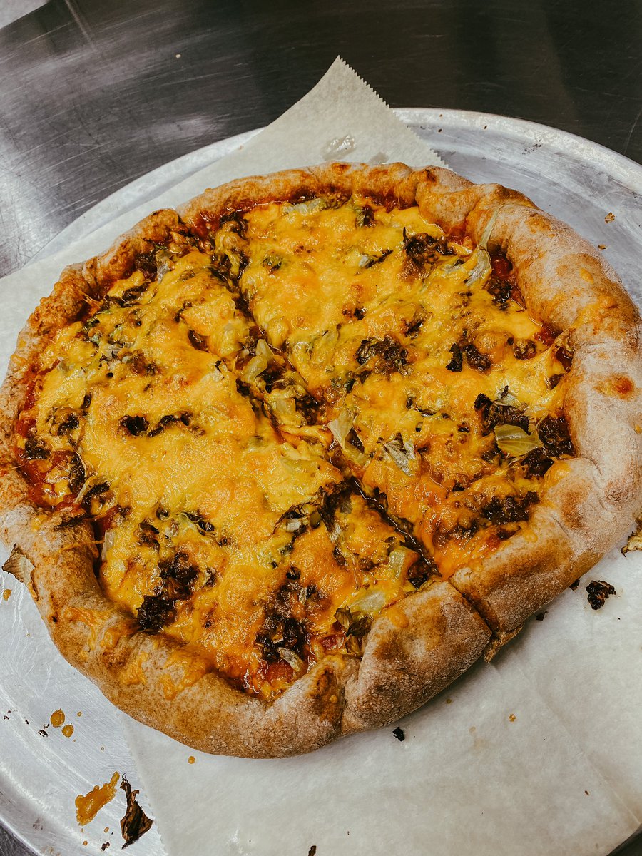 DoblerMichelle's tweet photo. Protein pizza in Culinary I 🍕😋#CLSEngaged @CLS_IC https://t.co/WUmC0FoEGQ