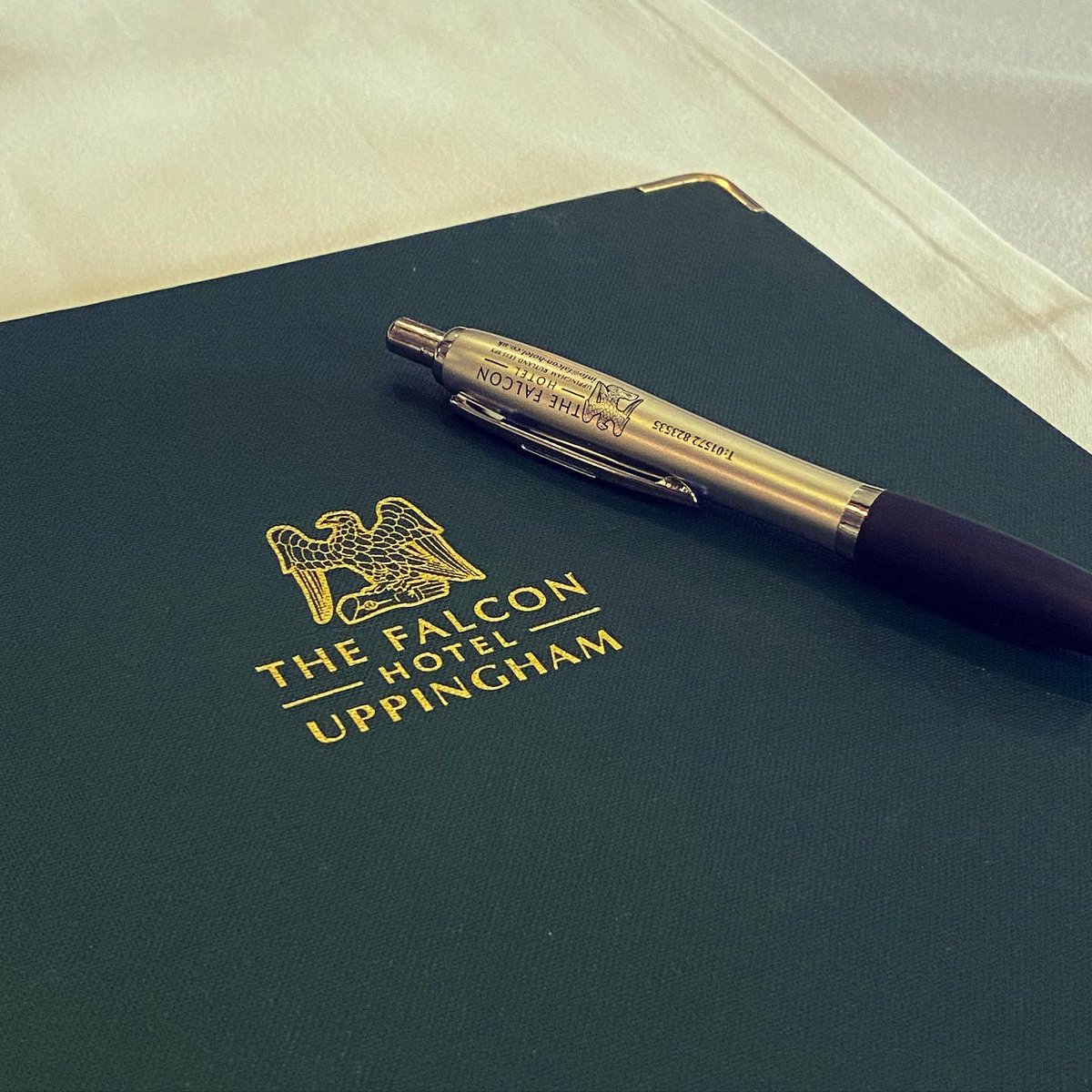 dataimagegroup's tweet photo. Off site #teammeeting today to discuss #sustainable solutions within our print and display sector ♻️
Thank you to @TheFalconHotel Uppingham for excellent meeting room facilities and fabulous #CustomerService 🙏
#supportlocalbusiness #localhotel #LeicestershireBusiness https://t.co/dJii4SWUq4