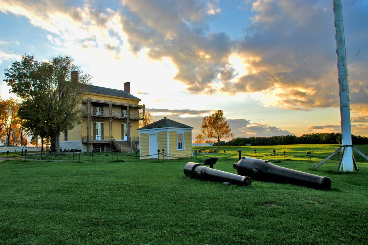 NYstateparks's tweet photo. Nature, hiking, literature and heritage come together in Saturday's Story Walk at Sackets Harbor Battlefield State Historic Site on Saturday during this #PathThroughHistory weekend. https://t.co/Mtqf3bcZR5 https://t.co/rZX1w76RAH