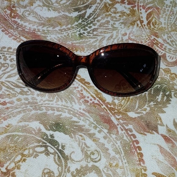 RichHunter22's tweet photo. So good I had to share! Check out all the items I'm loving on @Poshmarkapp from @closetspace4me #poshmark #fashion #style #shopmycloset #fostergrant #athenamarie #thenorthface: https://t.co/46lcSpkTjb https://t.co/HHhzrVQaXN