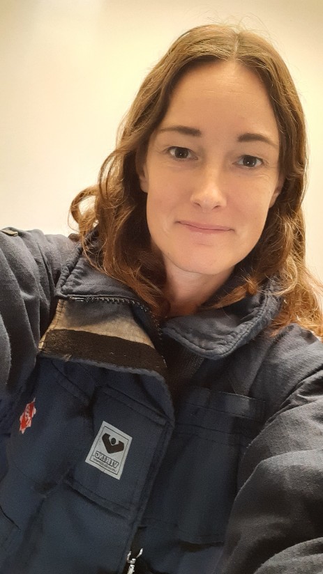 247sandra's tweet photo. En byråkrat kan minsann uppträda i olika skepnader - i förmiddags ute på fältet på insatsövningar med duktiga brandmän & befäl 🤩 #RUB #SMO #MSB #Revinge https://t.co/SVS9GiJ24p