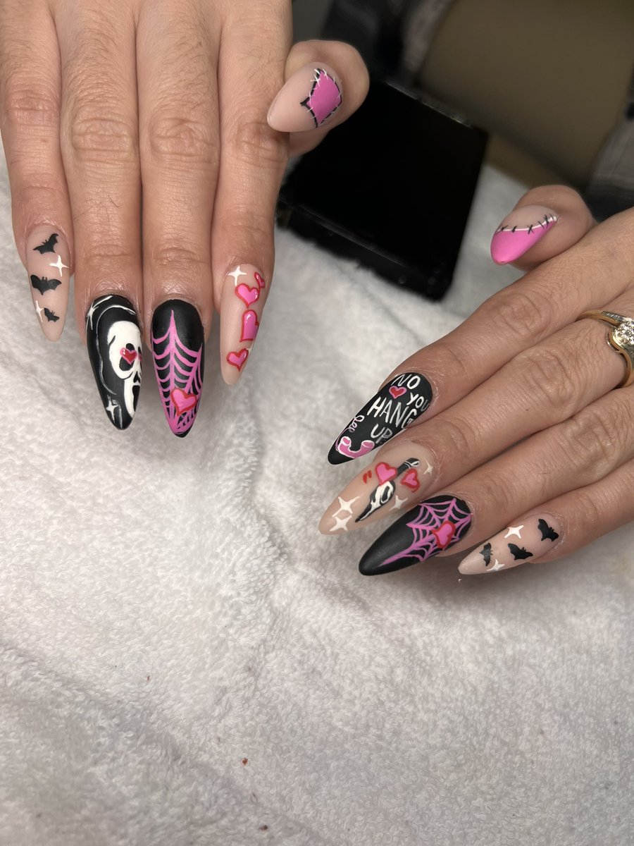 kimfknkim's tweet photo. Come see us for your spooky nails! 💅🏼👻🎃
$10 OFF ON SPOOKY SETS 
📞346 406 5908 https://t.co/Mt5gIooLN3