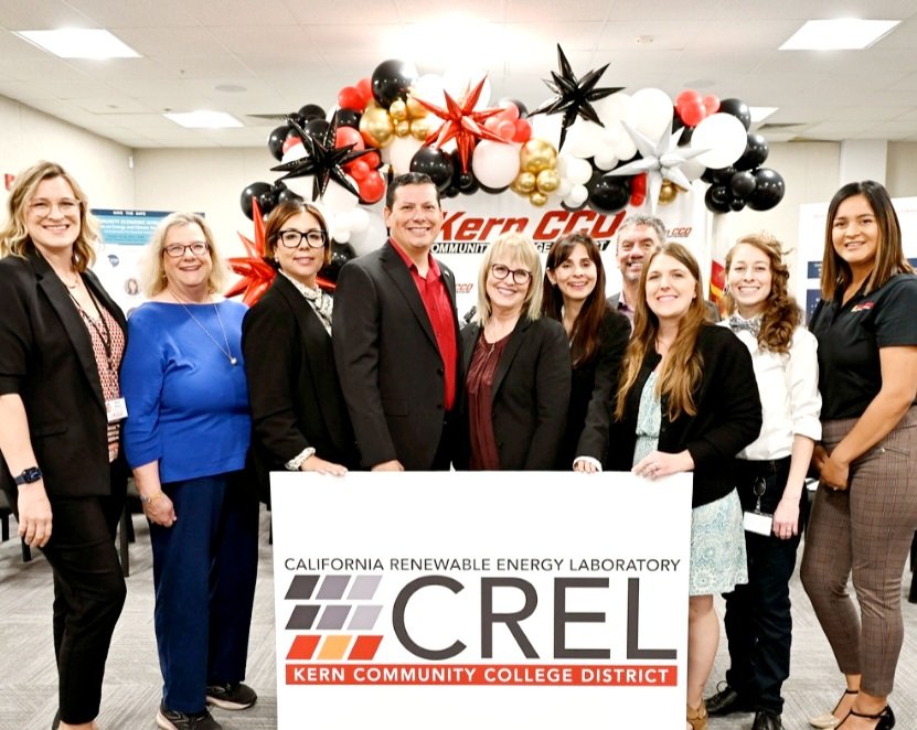 nicoleparra661's tweet photo. #energyteam @sonyachristian @fionama @EleniForCA @daisygonzales @LuzRivas @AsmCarrillo @rudysalasjr @katenrg @lsanchez020 @WadeCrowfoot @ACalWilliams @lance_hastings @SecGranholm @NREL https://t.co/aV2Lwnxrri