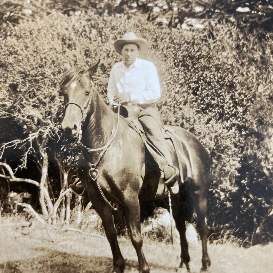 TraceyPanek's tweet photo. Join me in Point Reyes for a look at Levi Strauss &amp; Co.'s history outfitting America's farmers and ranchers like Al Armanino, a 1930s rancher who wore 501 jeans to run his dairy farm. Al's extensive @LEVIS collection is a new addition to our #Archives.

https://t.co/xfKvqHA8Ut https://t.co/A0RpKeoSkx