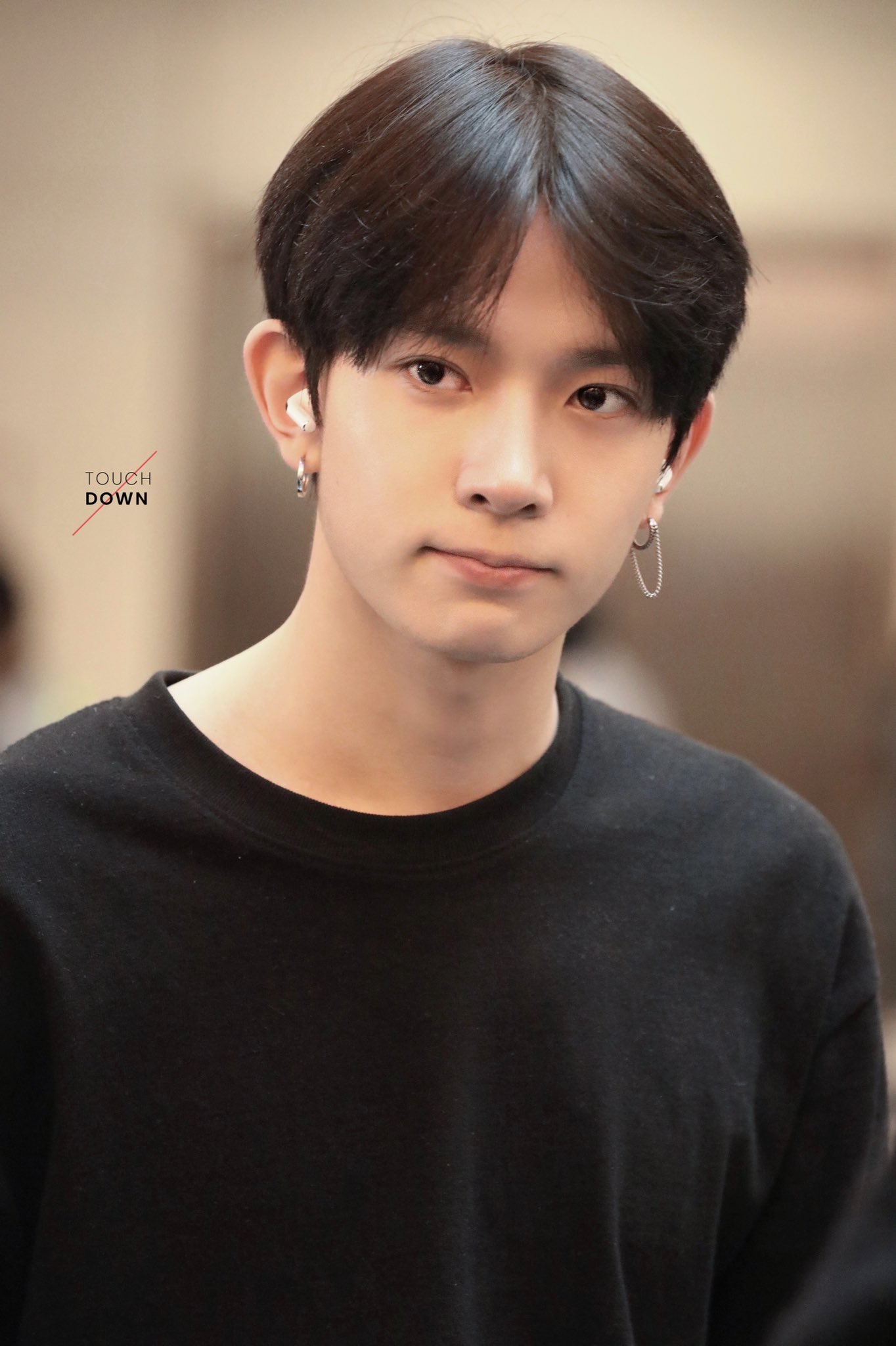 TOUCH•DOWN on Twitter: "221005 LAX Departure📸️ #ENHYPEN #희승 #HEESEUNG