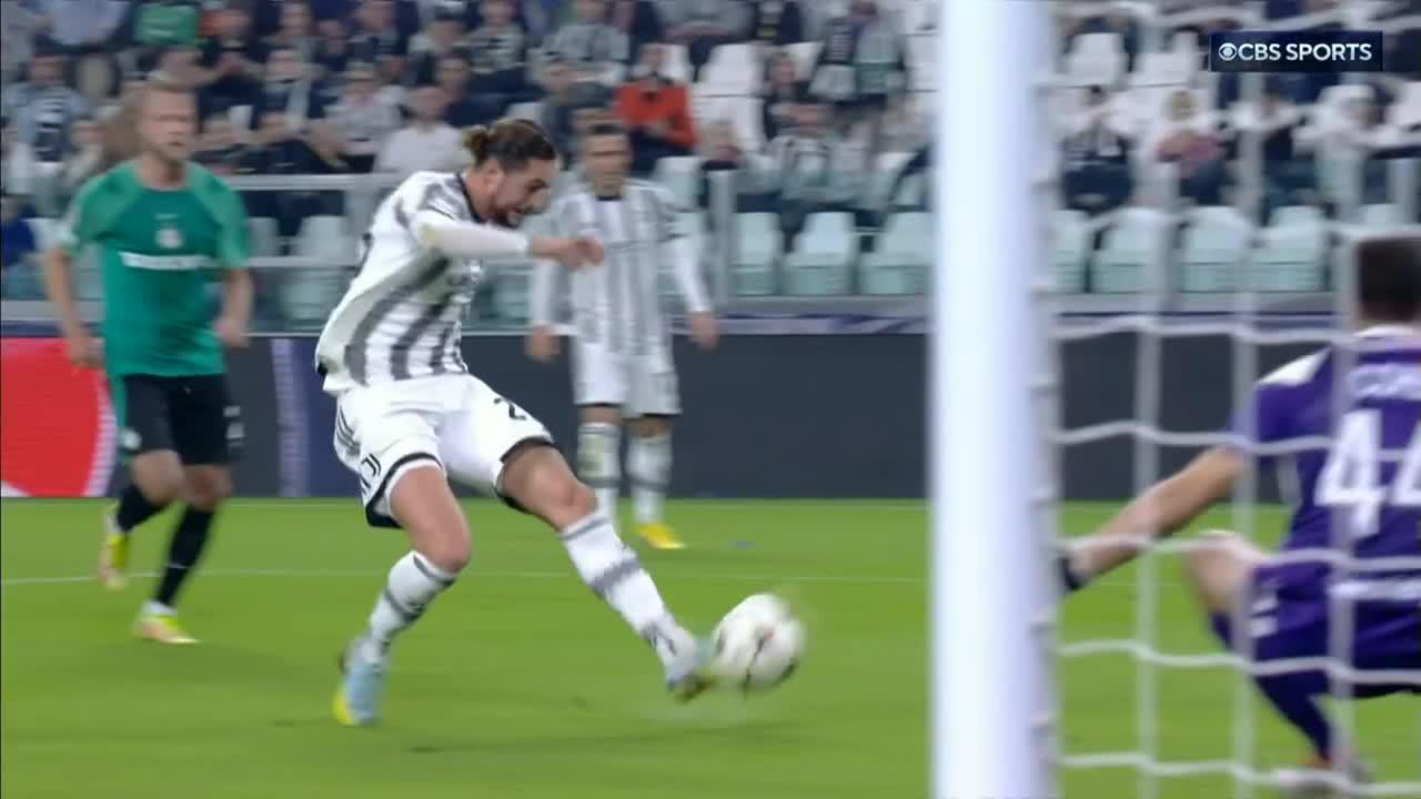 Adrien Rabiot smashes the ball into the net. 💥”