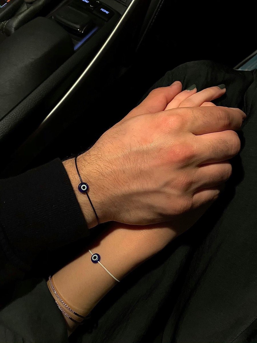 Hands couple (@1pics_) on Twitter photo 