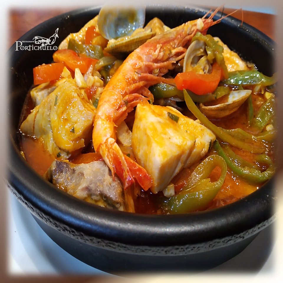 Productos frescos de máxima calidad y el cariño de nuestra cocina para servir platos como esta corvina a la marinera.
Reservas☎️959 24 57 68
#Portichuelo #Huelva #Andalucía #ElTemploDeLaCocinaTradicional #AmpliaCarta #Calidad #Servicio #LaMejorTerraza         <a href="/ClubOroMesaAnd/">Club de Oro de la Mesa Andaluza</a>