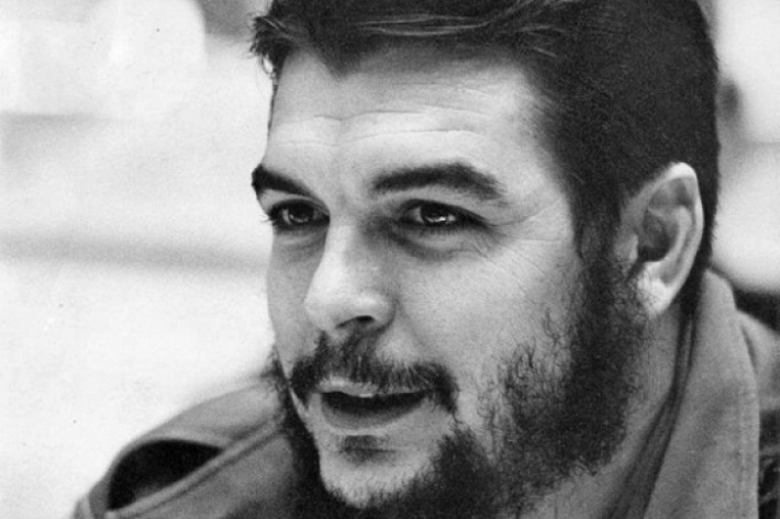 Porque el dolor no ha matado a la utopía, y el amor es eterno y la gente que lo ama no lo olvida, #Hoy toda #Cuba rinde homenaje al Guerrillero Heroico, en ocasión de conmemorarse el aniversario 55 de su caída en combate en tierras bolivianas. #CheVive <a href="/UJCdeCuba/">UJC de Cuba</a> <a href="/DiazCanelB/">Miguel Díaz-Canel Bermúdez</a>