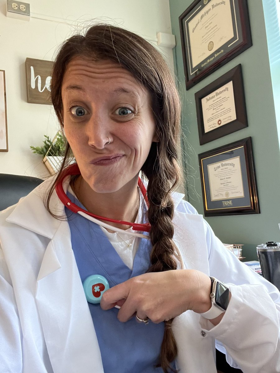 mltolin's tweet photo. In my medical* professional opinion, scrubs should be the required uniform for every job. #TeacherByTrine #FSOESpiritWeek #NotThatKindOfDoctor https://t.co/rZxrr5Z2IY