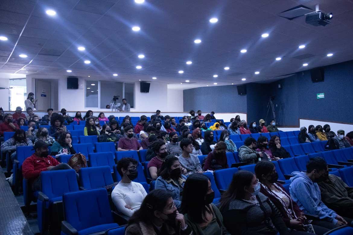 7cGaleria's tweet photo. 🔸Así se vivió la 1era conferencia con @MercaDigit en la 34ava Semana de la @FCC_UASLP

🔸Todo lo que necesitas saber acerca del impacto del #marketing en nuestras vidas 📱🌐👌

🔸Clic para ver nota completa 👇
https://t.co/K9lSjnoUaf https://t.co/g8tF3kgnKA