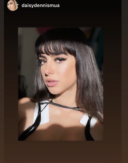 This glam was incredible https://t.co/IZkQA2JChB