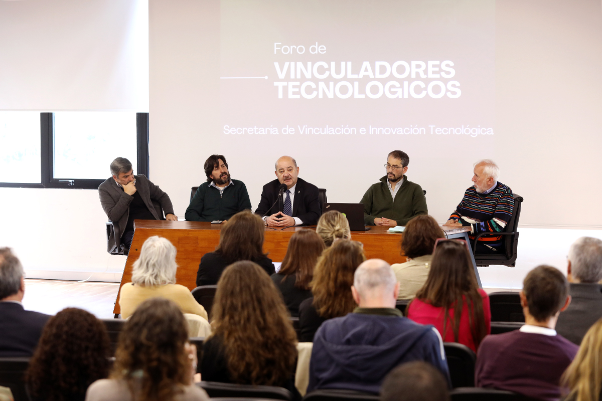 Foro de #VinculadoresTecnológicos <a href="/unlp/">UNLP</a>
