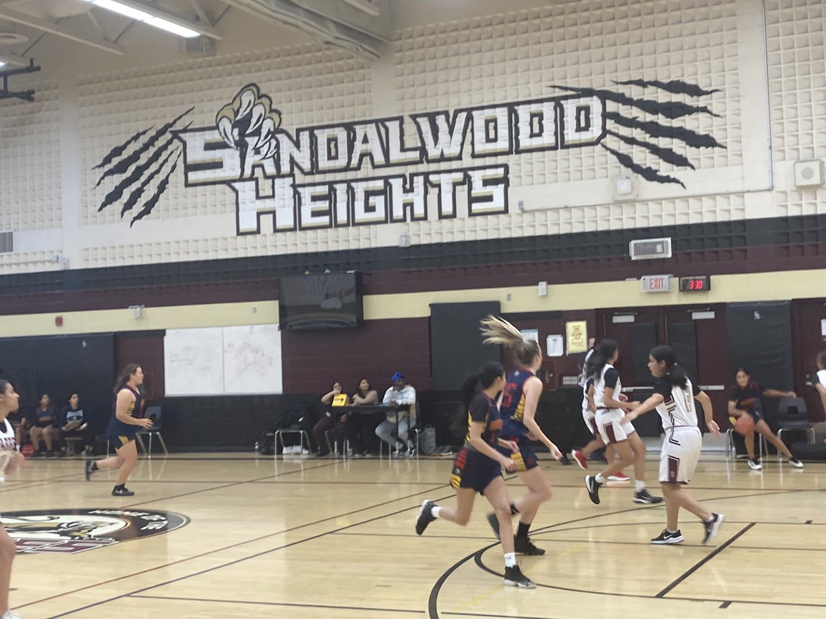 CAMascherin's tweet photo. @SandalwoodH_SS Home Opener - Go Sabres Go!! https://t.co/b4RRlmQ1aH