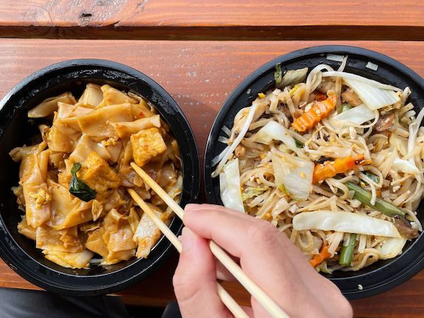 In today's newsletter: Come along with us for a tour of coffee☕️, ceramics🪴, jazz history 🎶, Thai food 🍜 &amp; more in Highland Park! 🏡
us14.campaign-archive.com/?u=47857f2c492…