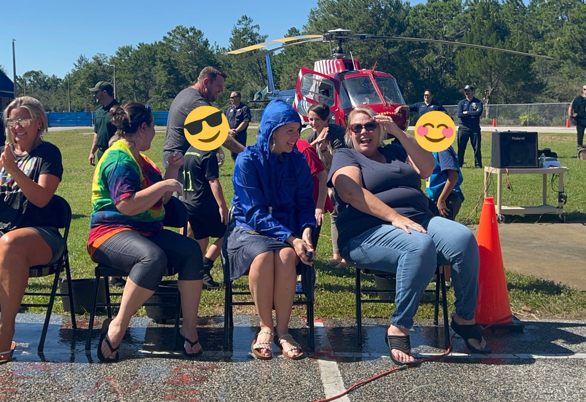 MissSelahG's tweet photo. Today was so much fun!!! Our amazing owls at #OldKings raised over 2400 dollars for children who have cancer. Today we SOAKED OUT CANCER!!!! Miss Gargon got soaked!! The kids loved it!! (Peep the helicopter) I love being an Owl!! 🦉 https://t.co/pWvUQkqleh