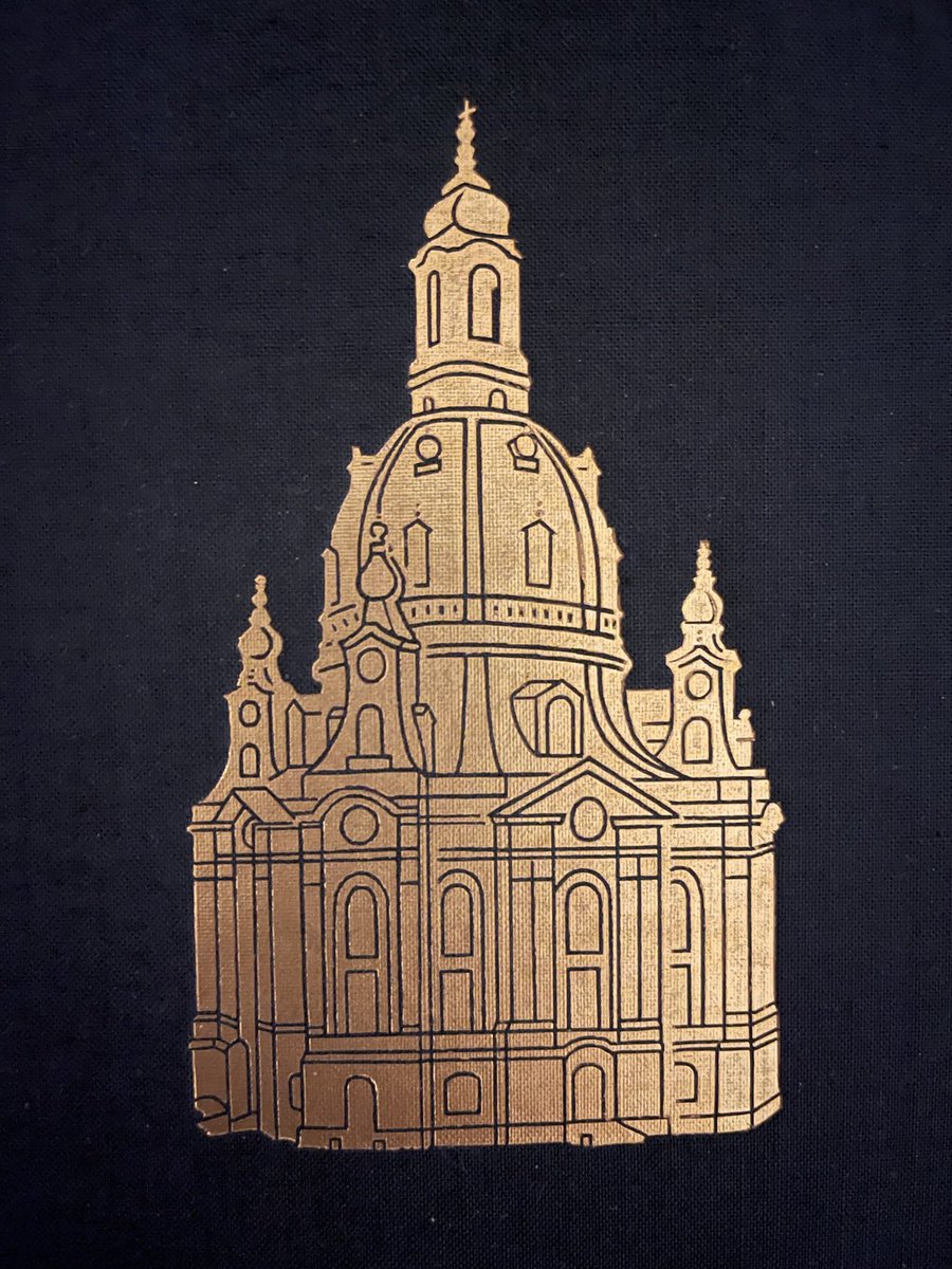 AltesDresden's tweet photo. „Das alte Dresden. Geschichte eines Buches“ - referierte Dr. Johannes Schütz heute ab 18 Uhr in der @VHSDresden. Bild 1: Die Ruhe vor dem Sturm. Bild 2: Die erste Auflage des besprochenen Werkes von 1955. #stadtgeschichte #dresden #altesdresden @DDHefte https://t.co/UpKk2NdEmW