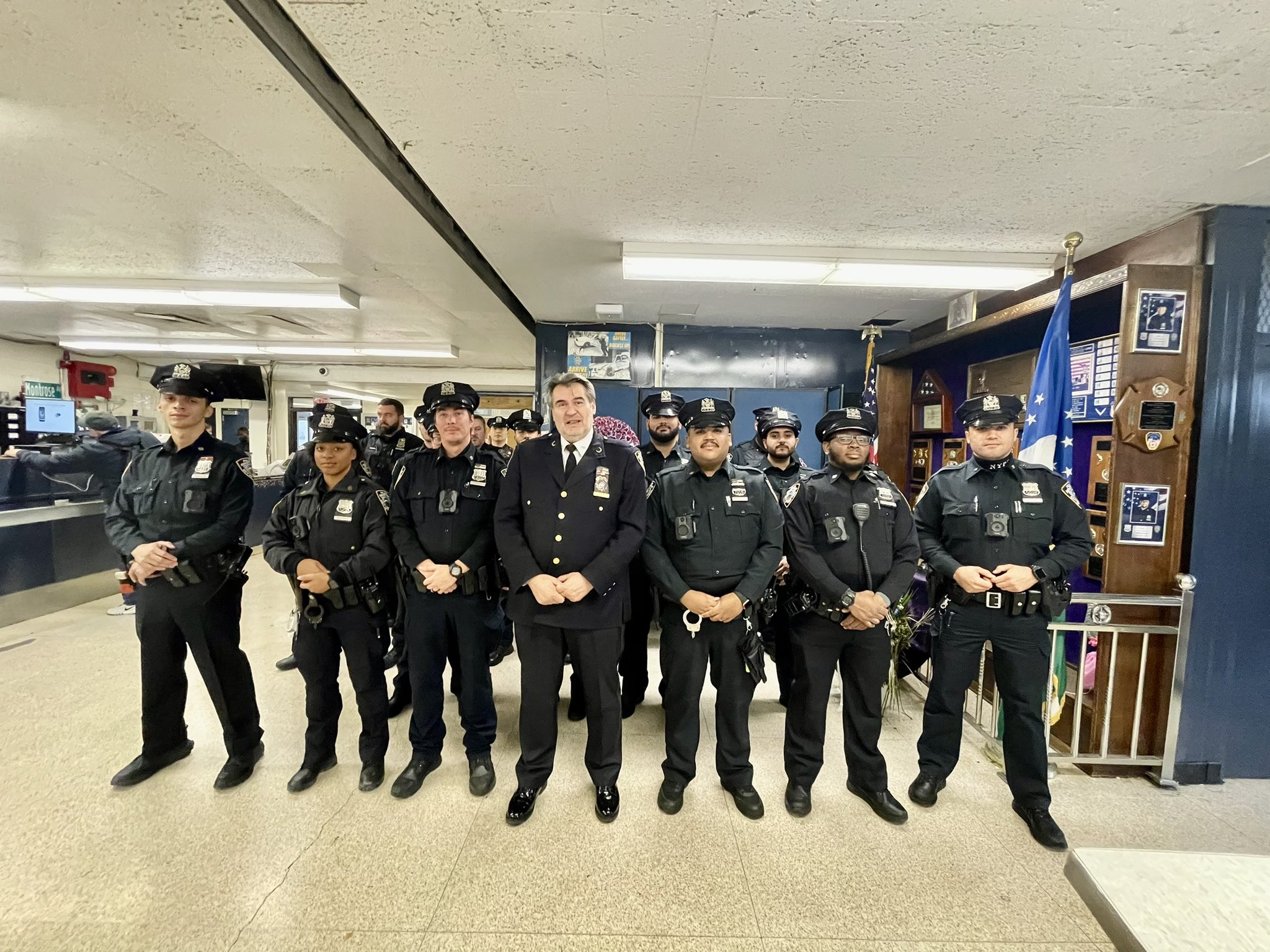 73 Precinct Nypd - h6qway7