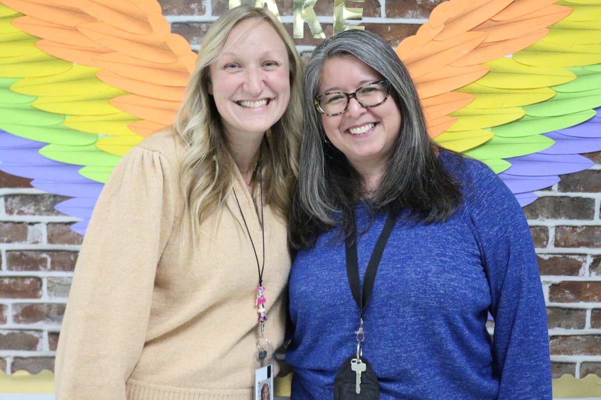 Each year, #NationalCoachesDay recognizes coaches for building better people!

Traditionally, this day focuses around coaches who make our kids better at sports but here in <a href="/D99Cicero/">Cicero District 99</a>, we have coaches who help our teachers become better teachers! 

We want to thank them all! 💙