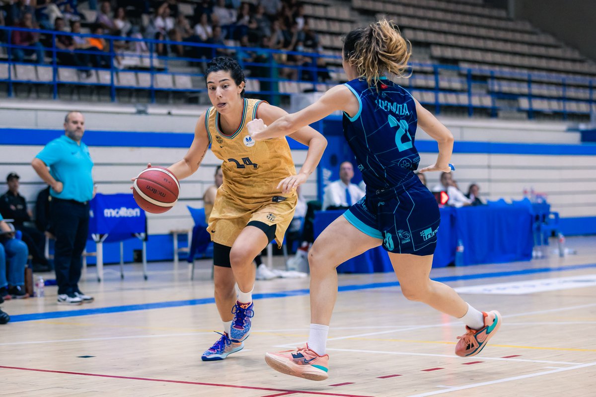 Cbsbasket_fem's tweet photo. 👏 𝗔𝗜𝗫𝗢̀. 𝗘́𝗦. 𝗨𝗡. 𝗗𝗘𝗕𝗨𝗧. 👏

Final: @basketleganes 49-96 Barça CBS

🔝 La primera victòria a la #LFEndesa, al sac!

🔵🔴 #ForçaBarçaCBS https://t.co/1rwwY3aTWE