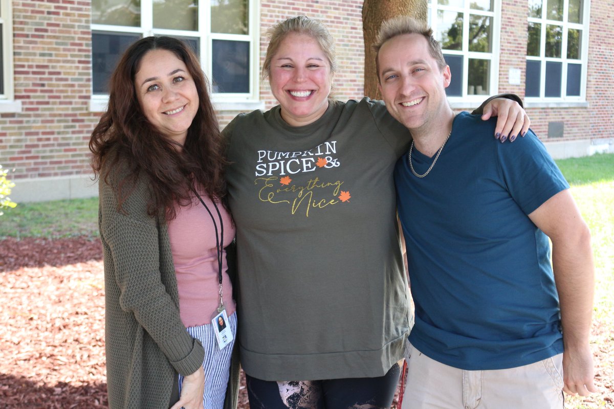 Each year, #NationalCoachesDay recognizes coaches for building better people!

Traditionally, this day focuses around coaches who make our kids better at sports but here in <a href="/D99Cicero/">Cicero District 99</a>, we have coaches who help our teachers become better teachers! 

We want to thank them all! 💙