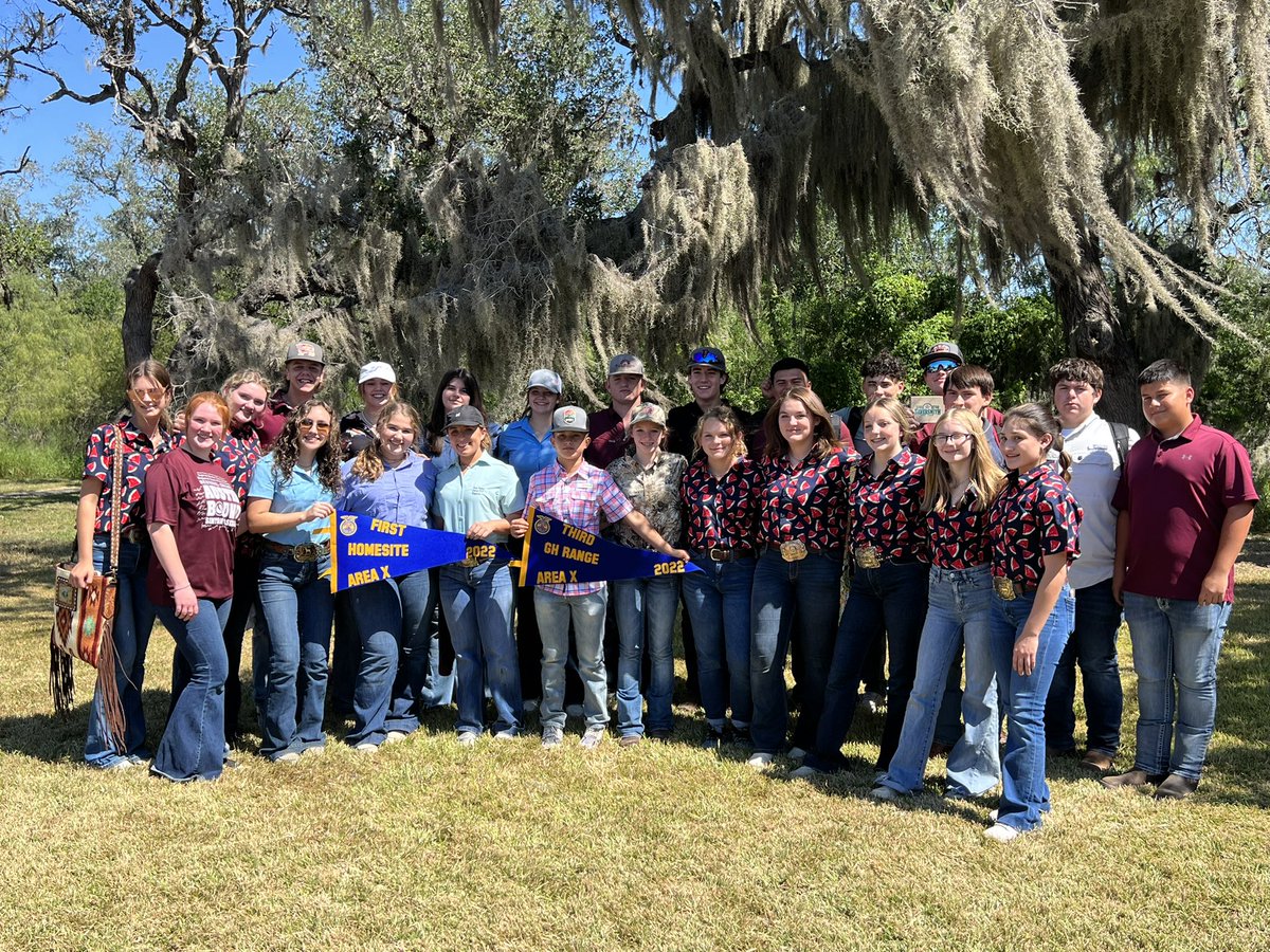 sinton_ffa's tweet photo. Sinton FFA had a GREAT day at the Area X Fall CDEs. They have done a wonderful job! Go Sinton FFA! 💙💛 https://t.co/9VAC6XqGGG