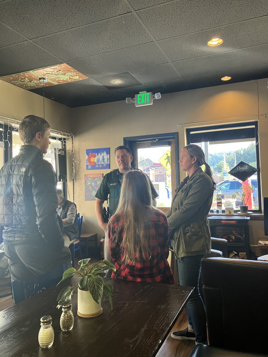 jeffcosheriffco's tweet photo. Thank you to everyone who came out for #CoffeeWithACopDay! The turnout was appreciated and we loved talking with our community about issues facing #Jeffco communities. Your feedback helps us better serve you! #DoGoodInGreen #JCSO #CWC2022 https://t.co/kkrQRG9zDc