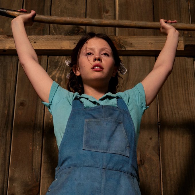 gonna do a pearl cosplay &amp; fuck a scarecrow when im back in LA, so go watch if you haven't seen it yet