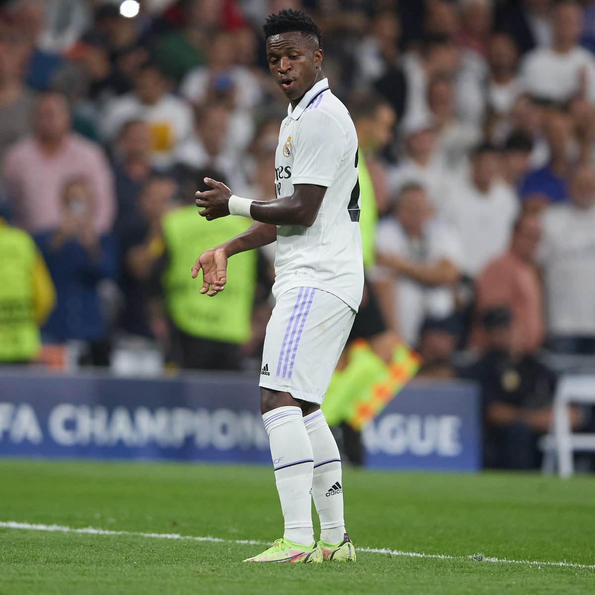 ChampionsLeague's tweet photo. Vinícius Júnior 🇧🇷

#UCL https://t.co/auBq4hJW3W