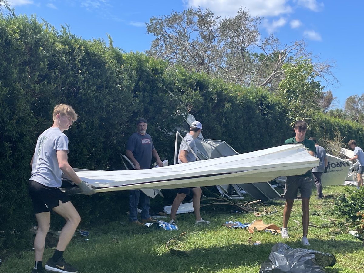 The <a href="/VeniceBBall/">Venice Indians Basketball</a> team joined in on recovery efforts today, helping residents clean up their yards throughout the community following Hurricane Ian. #SunPreps
