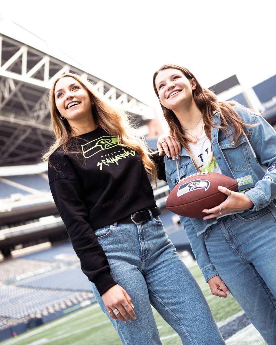 SeahawksProShop's tweet photo. We are obsessed with the @WEARbyEA collection this season! Check out all the new pieces.
#SeahawksStyle x #GoHawks https://t.co/Assree8bac