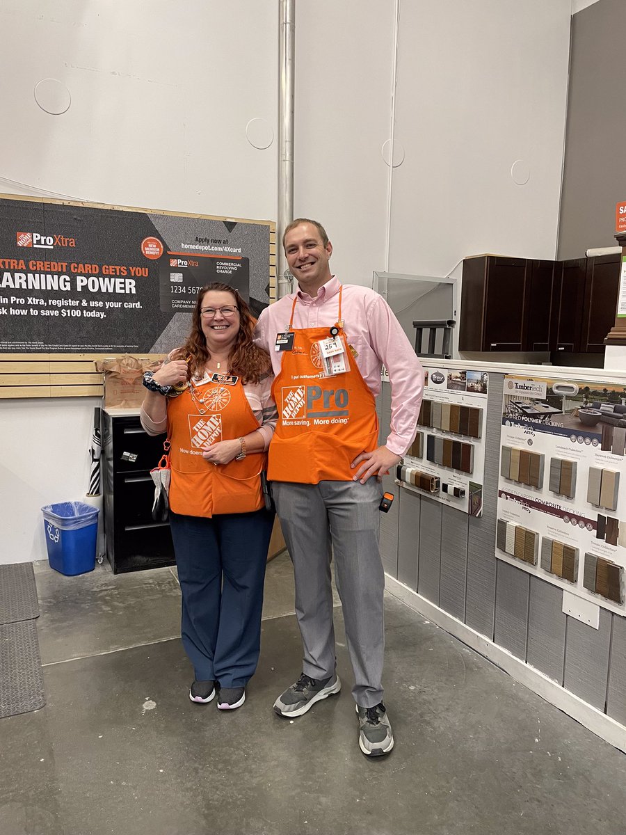 WNelson3210's tweet photo. That is my Pro Desk supervisor, Coulter, all dressed up today. Along w/our amazing COS, Shelly. #prettyinpink #guyscanwearpinktoo @TheHDCas @HDRoylene @hdmikelewellen @TeresaHRHD @TJ77HD https://t.co/13JpMNzGeK