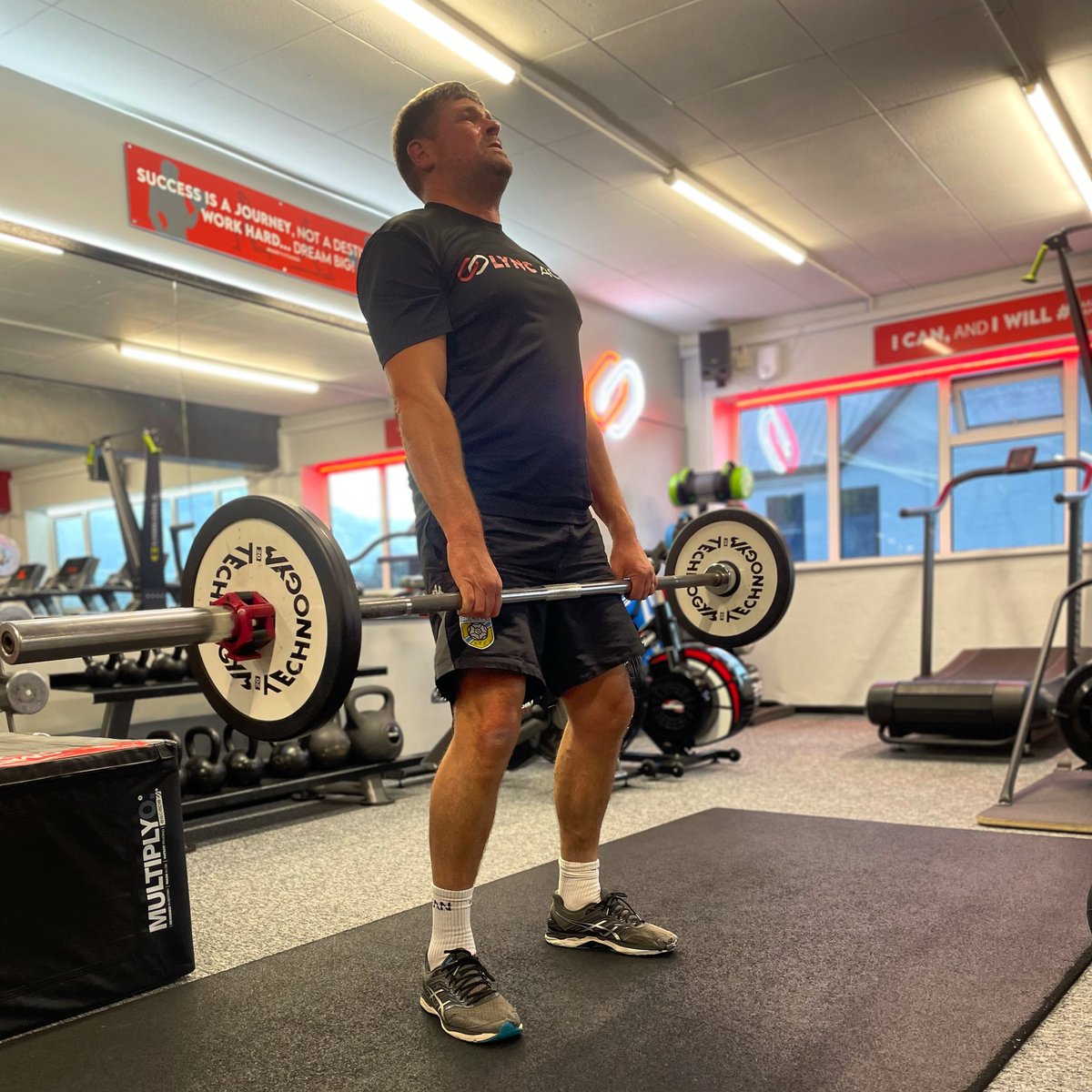 lync_active's tweet image. Adam smashing the “Hateful 8” workout this evening in 42 mins🔥🔥👏🏼👏🏼 #workout #fitness #lyncactive @busy112