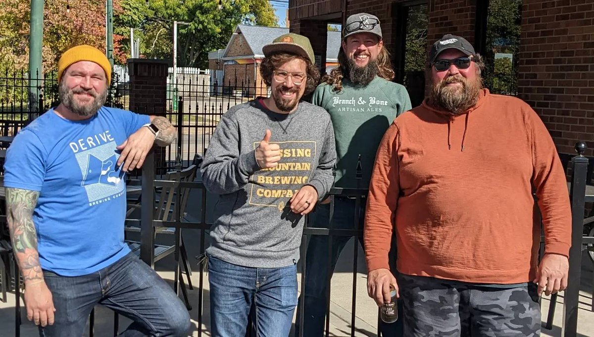 BranchAndBone's tweet image. Collaboration day with our buds at Derive Brewing Company  

Coming at you soon will be a smoked Helles made with all @weyermann_specialty_malts 

Look for this brew just in time to crack one open and enjoy around a fire with friends 🍻

#branchandbone 
#encourageexploration