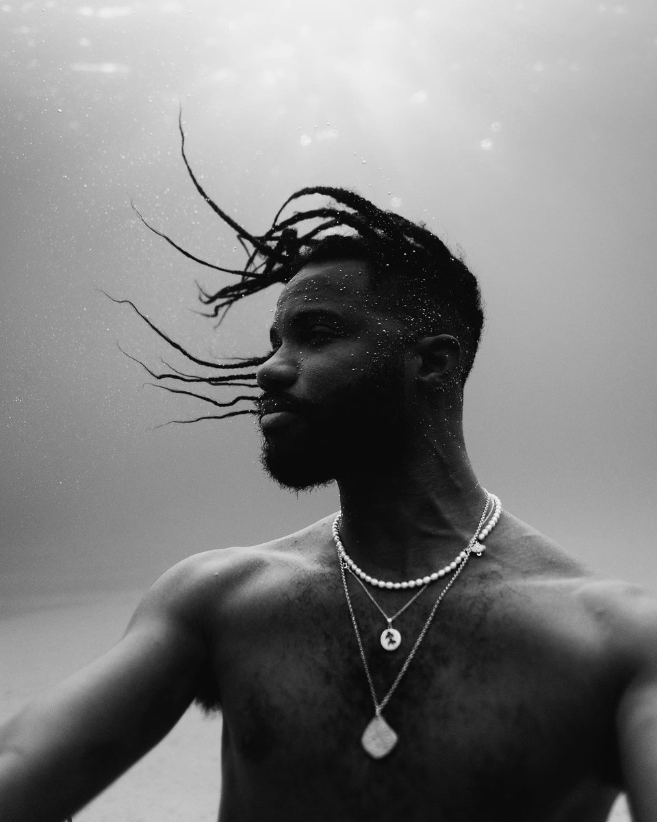 Holding my breath underwater for these shots taken of me by the Broski <a href="/josiah_wg/">Josiah Gordon</a>