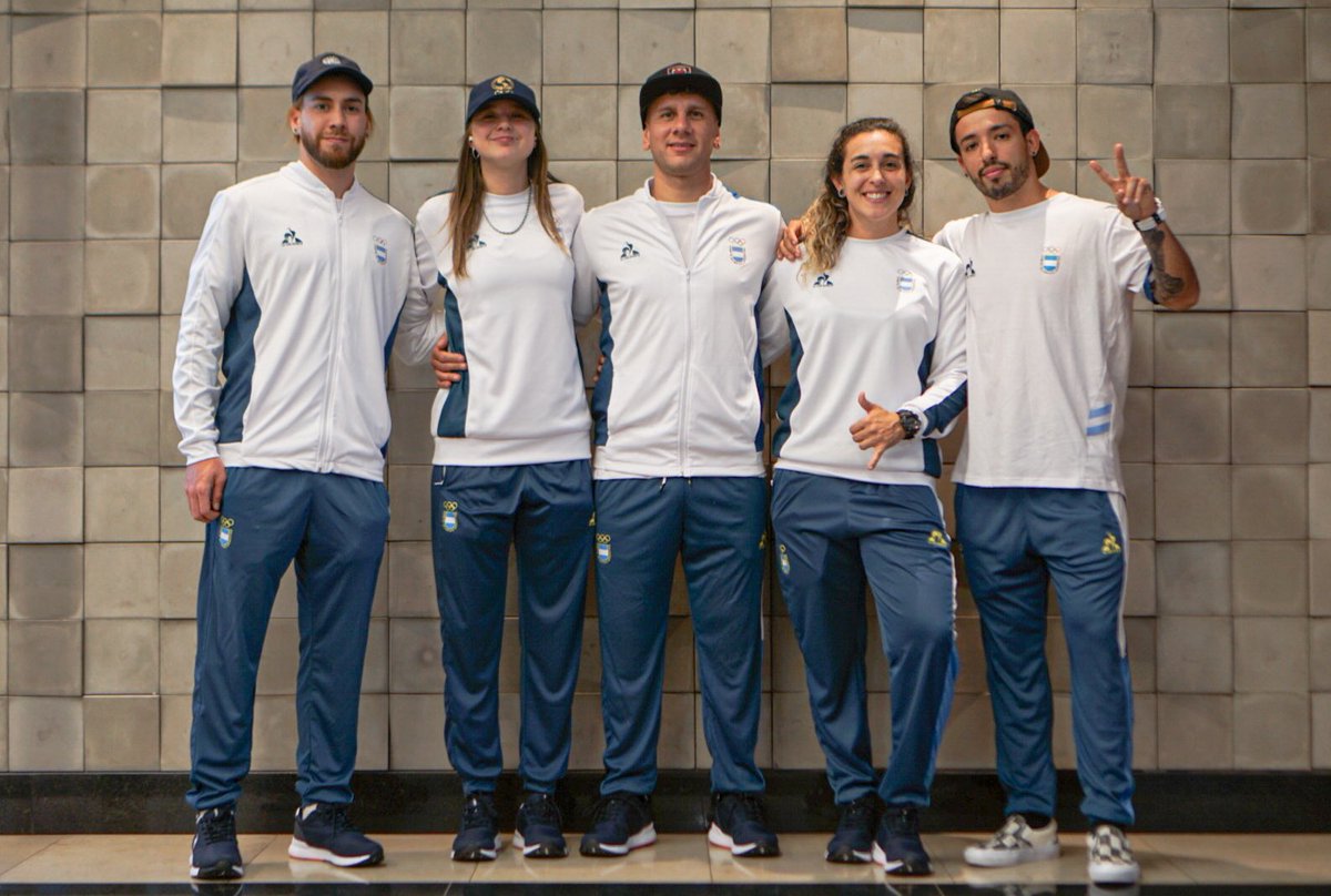 anabmxz's tweet photo. We are ready #bmxf @enardinfo @PrensaCOA #equipoarg #VamosArgentina 🇦🇷💯💕🫶 https://t.co/Fxeopi3pQX