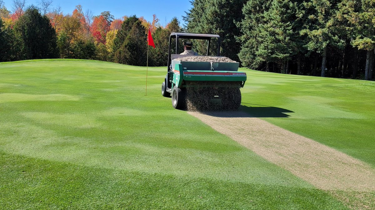 Turfgeneral's tweet photo. A perfect couple of days for some late season TLC @oaksofcobden with @TurfFuel @TargetSpecCanE #happyturf #happysuper https://t.co/3R5gMUCekK