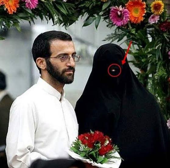 فقط اینقدر مونده تا جمهوری اسلامی سقوط کنه و انقلاب ما پیروز بشه!
#مهسا_امینی 
#اعتصابات_سراسری