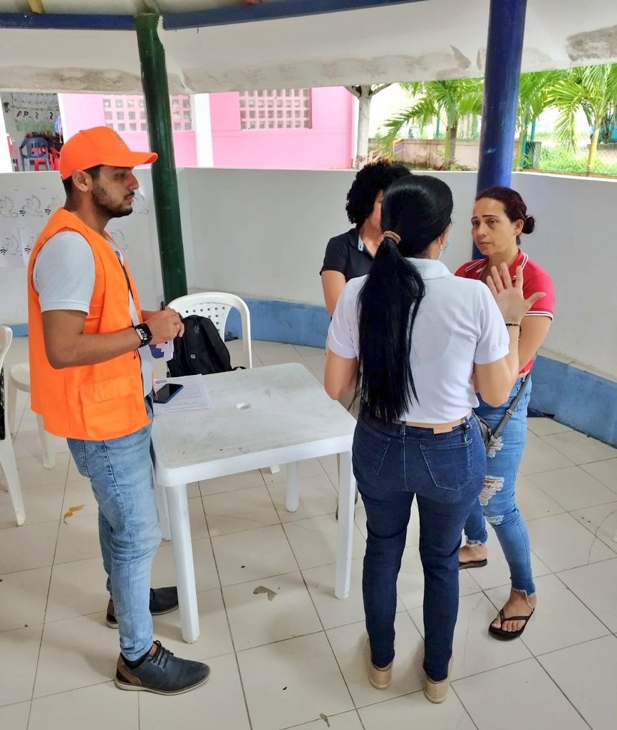 CURNHumanidades's tweet photo. Hoy, nos trasladamos con una Brigada Jurídica al Corregimiento de Membrillal, Distrito de Cartagena, en el marco del Proyecto Social "Liderazgo Comunitario" del Prog de Derecho @uninunez, en asocio con el Consultorio Juridico y Centro de Conciliación. https://t.co/nN0SBtHfQa