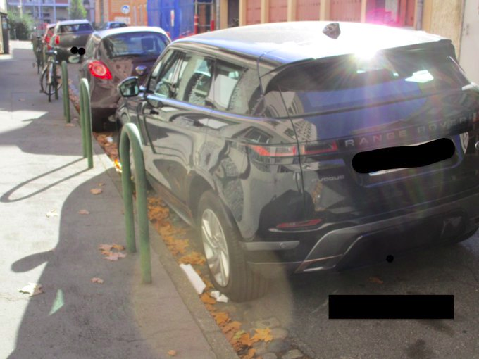Les dégonfleurs de SUVs tweet media
