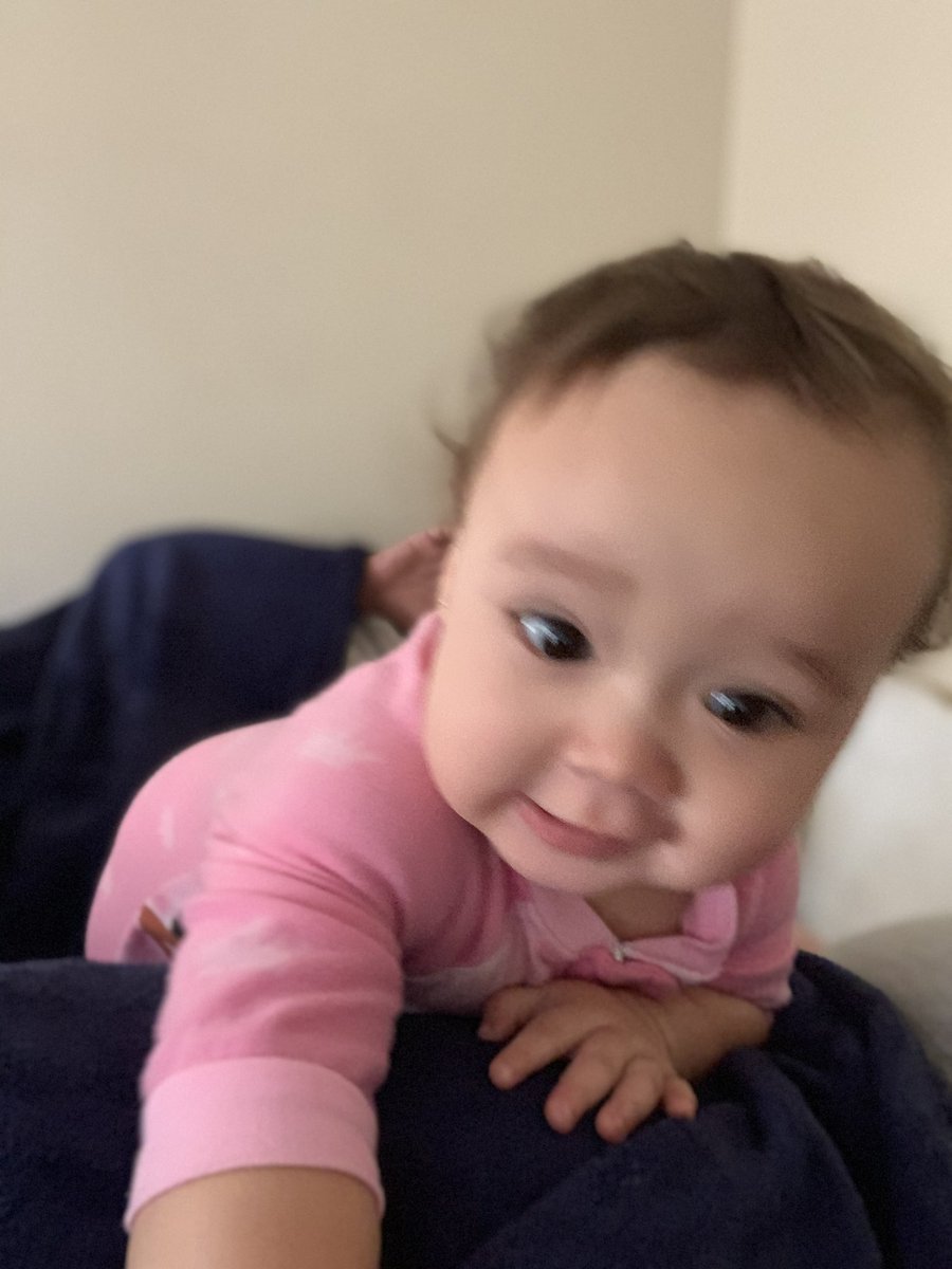 birdiee316's tweet photo. Lol jk she is MY twin https://t.co/gXHOJ4nrxz
