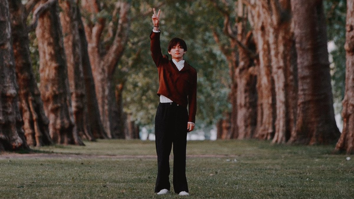 healwithtae's tweet photo. calm like winter bear | kim taehyung

https://t.co/VZC4t71Hek